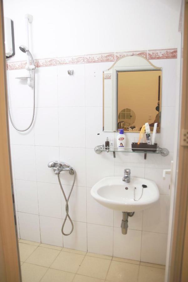 Grey House Hotel Да Лат Екстериор снимка